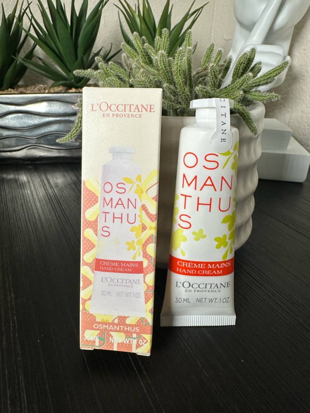 L'OCCITANE Osmanthus Hand Cream - White & Yellow with Orange Accents